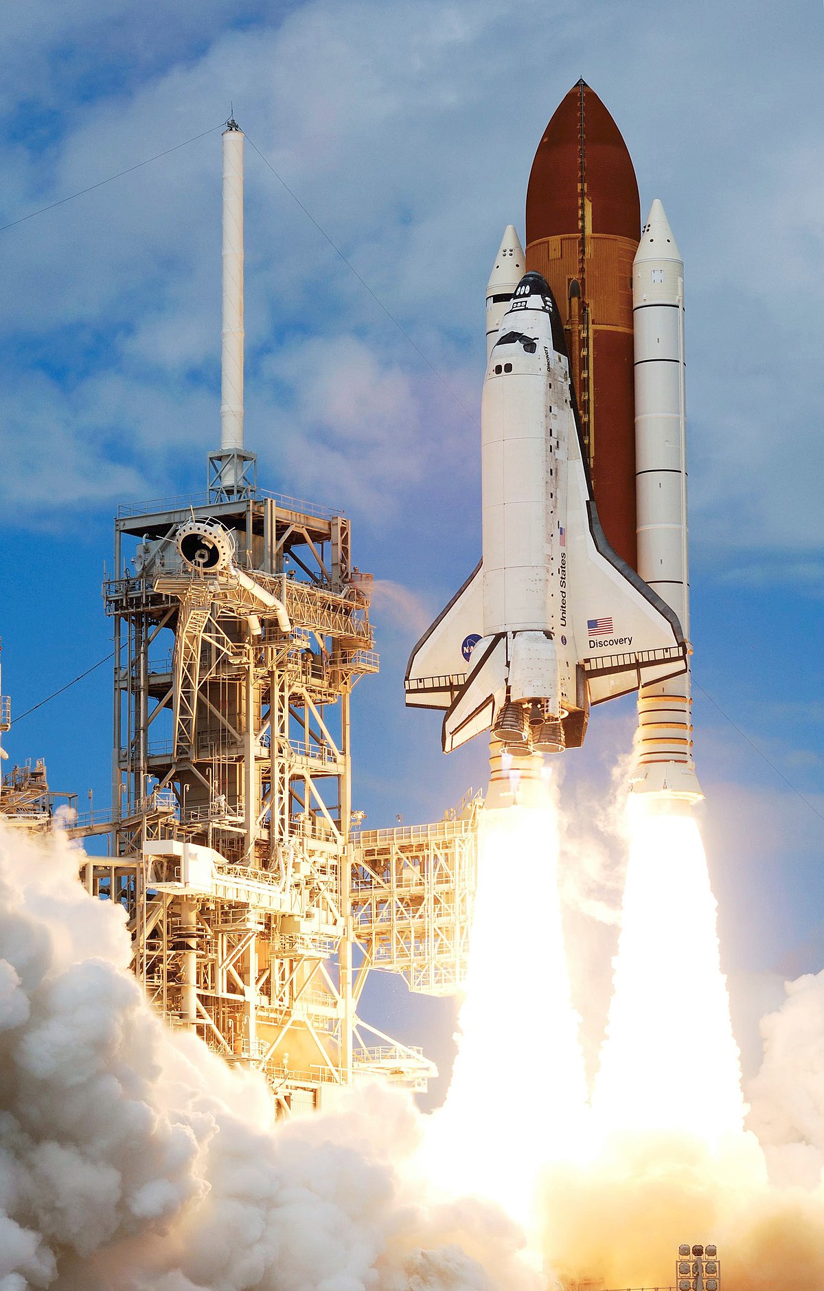1200px-STS120LaunchHiRes-edit1.jpg